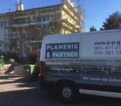 Sanierung: Fassaden-Dämmung / -isolation – Reihen-EFH